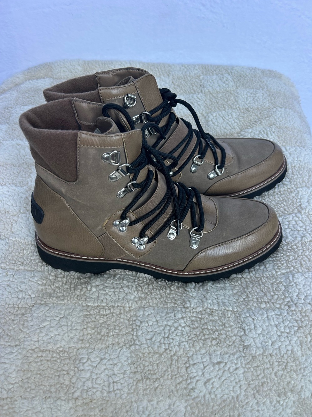 Nautica Brown Hiker Boots Women’s Ankle Lace Up Round Toe US 11 Rubber Sole